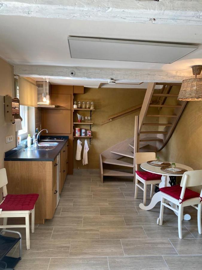 La Chocolaterie Bed & Breakfast Roly ภายนอก รูปภาพ